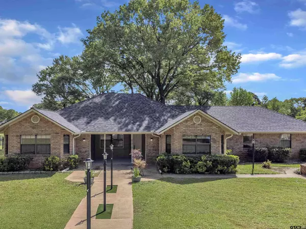 105 Lindsey Brook LN, Longview, TX 75605