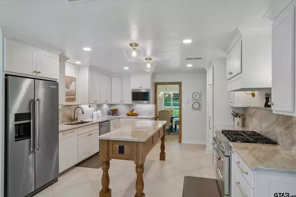 23220 Bay Side Circle, Bullard, TX 75757