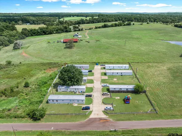 491 AN County Road 432, Palestine, TX 75803