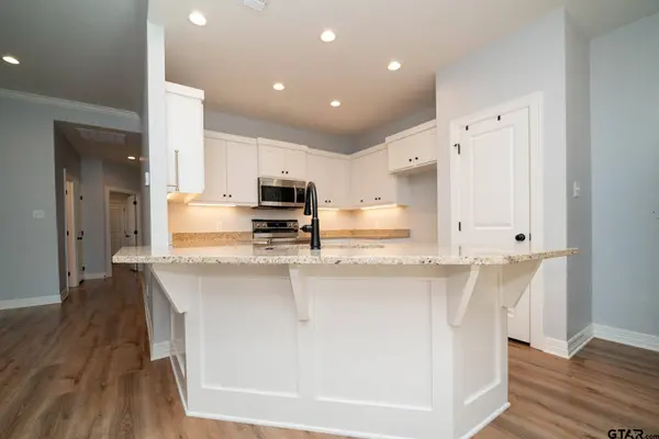 267 Oak Valley Drive, Gilmer, TX 75645
