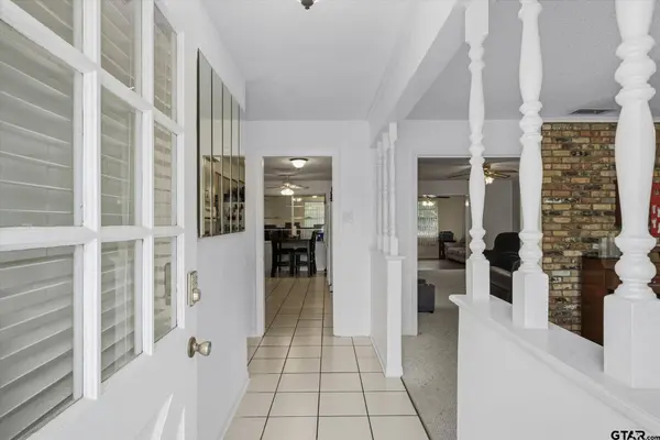 3021 Williamsburg Dr., Tyler, TX 75701