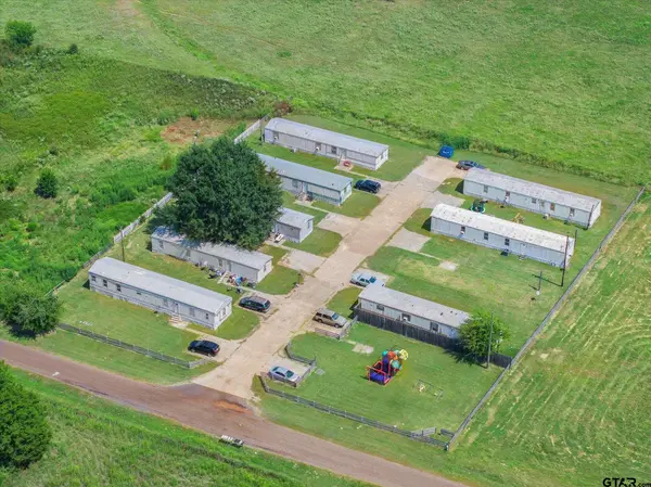 491 AN County Road 432, Palestine, TX 75803