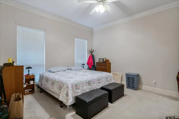 2426 Homestead Lane, Tyler, TX 75701