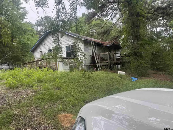 1307 County Line Rd., Troup, TX 75789