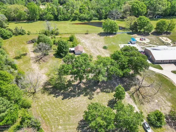 688 Inwood Street, Mineola, TX 75773