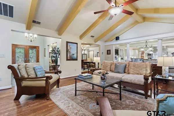 1513 Lake Park Circle, Hideaway, TX 75771