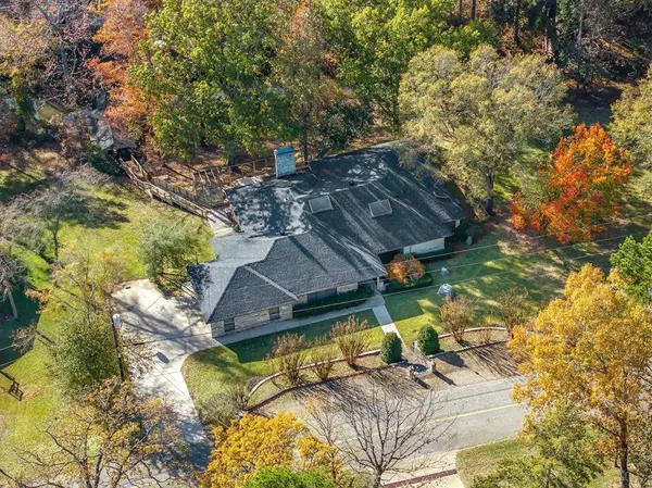 1444 Tanglewood Drive W, Hideaway, TX 75771