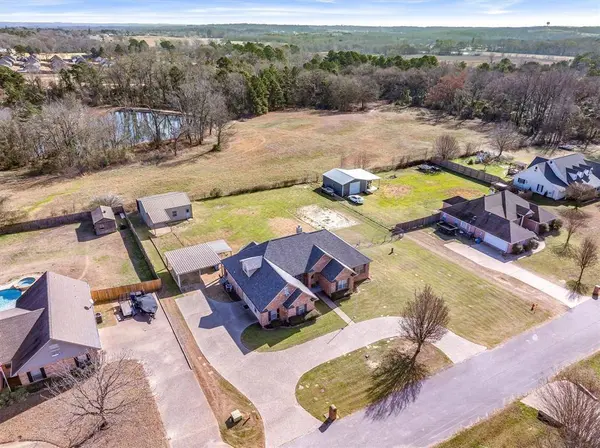 14990 Boaz Lane, Lindale, TX 75771