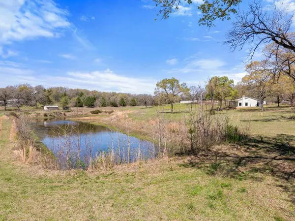 23326 CR 448, Lindale, TX 75771