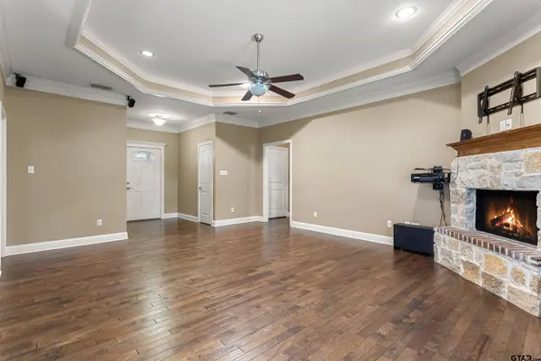 2312 Pittman Ln., Lindale, TX 75771