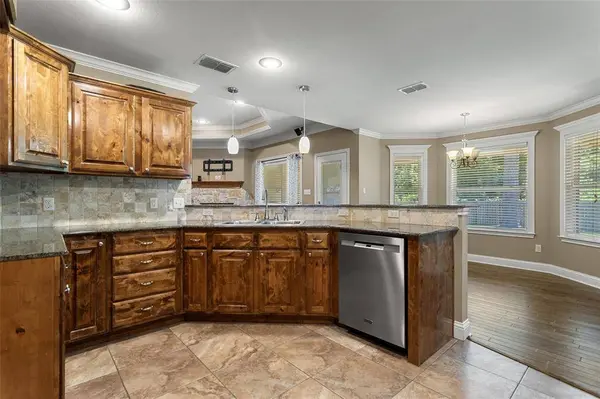 2312 Pittman Lane, Lindale, TX 75771