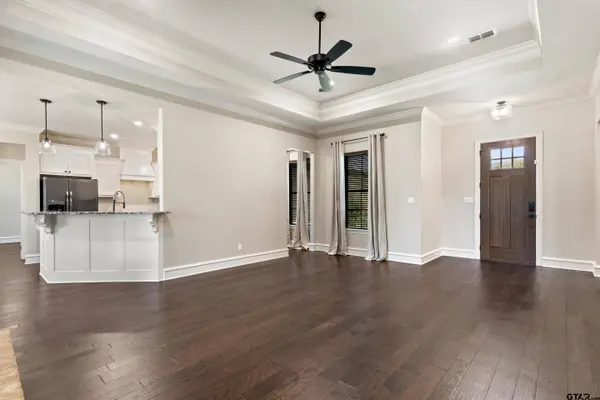 12109 Oak Grove, Lindale, TX 75771