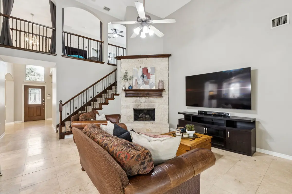 9020 Steiner St, Fort Worth, TX 76244-6194