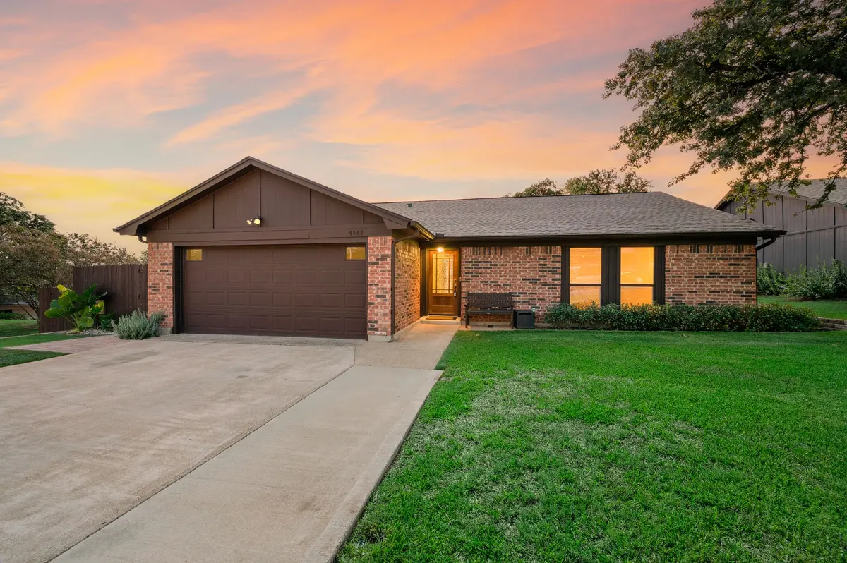 4600 Elm Branch Dr, Arlington, TX 76017-4045