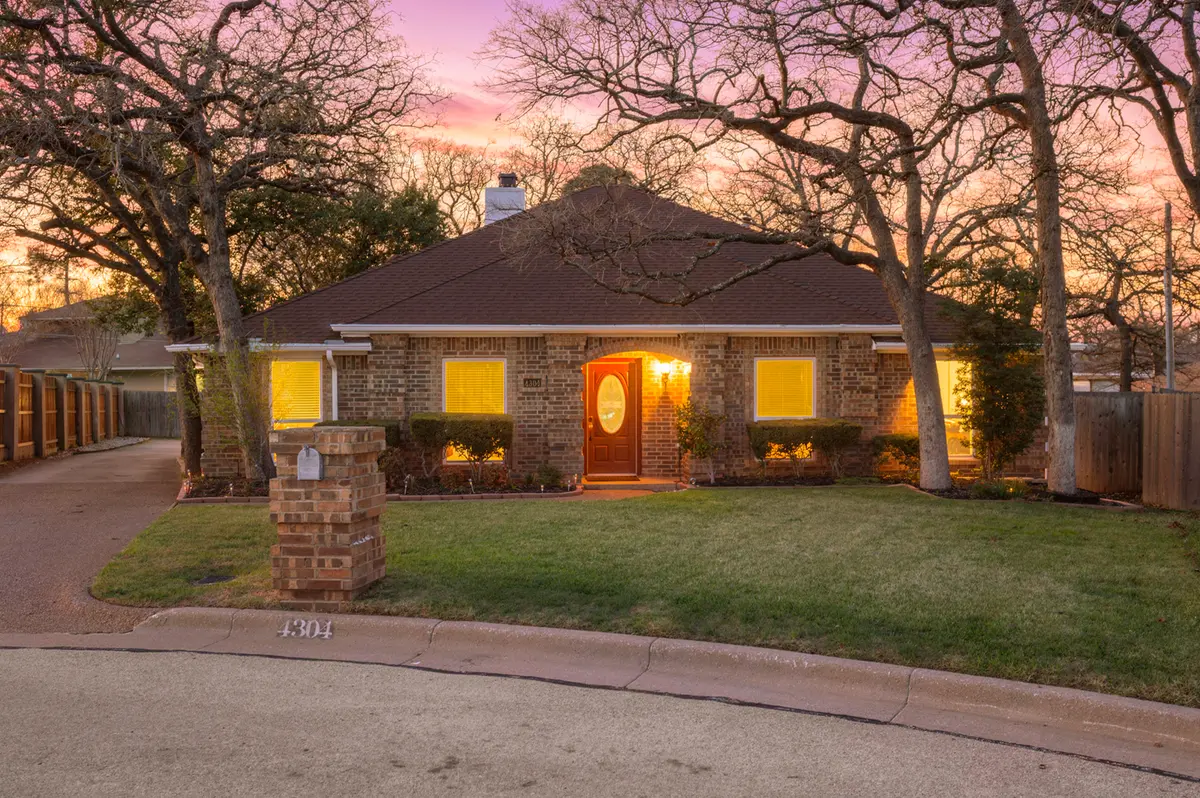 4304 Rockwood Trl, Arlington, TX 76016-4409