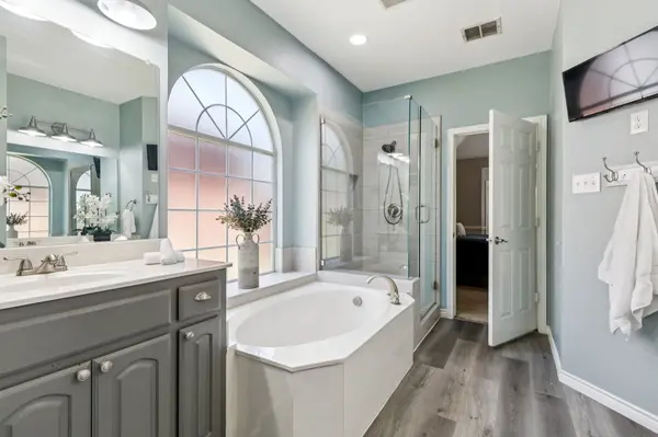 9020 Steiner St, Fort Worth, TX 76244-6194