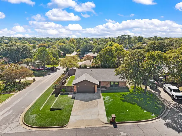 4600 Elm Branch Dr, Arlington, TX 76017-4045