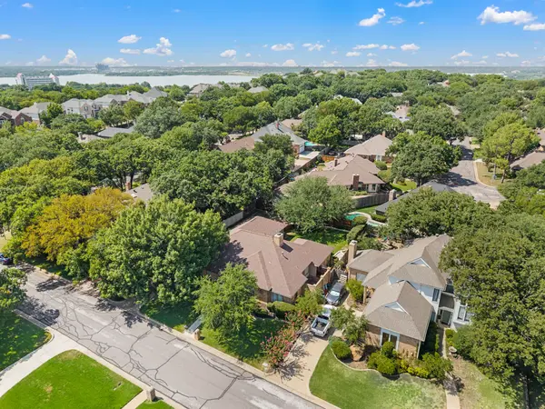 5709 Glacier Lake Dr, Arlington, TX 76013-5223