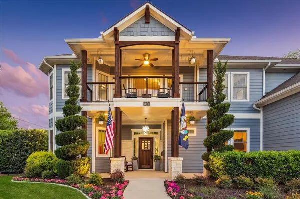 803 Surrey Lane, Grapevine, TX 76051