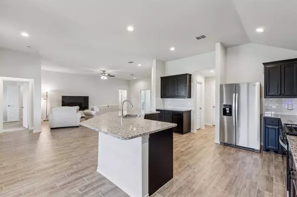 3006 Genevieve Lane, Royse City, TX 75189