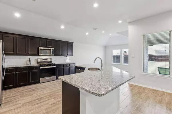 3006 Genevieve Lane, Royse City, TX 75189