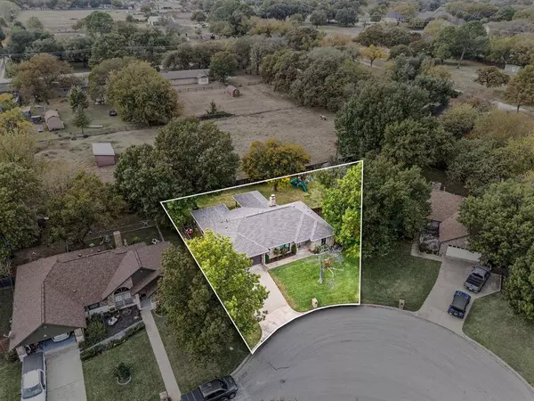 7317 Hialeah Circle N, North Richland Hills, TX 76182