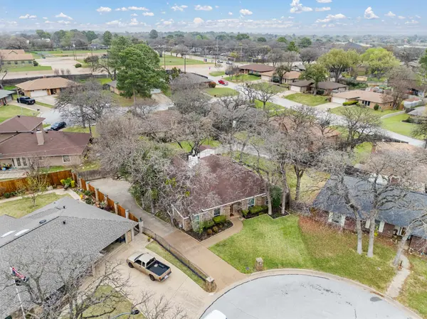 4304 Rockwood Trl, Arlington, TX 76016-4409