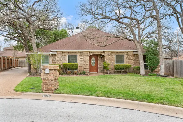 4304 Rockwood Trl, Arlington, TX 76016-4409