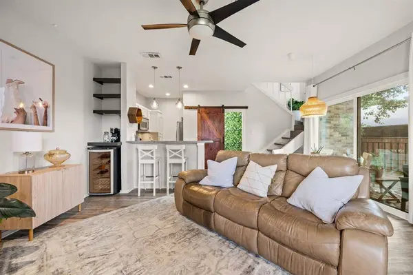 5740 Martel Avenue #A13, Dallas, TX 75206