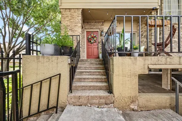 5740 Martel Avenue #A13, Dallas, TX 75206