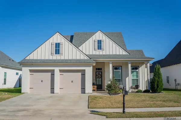 406 Last Quarter Drive, Youngsville, LA 70592