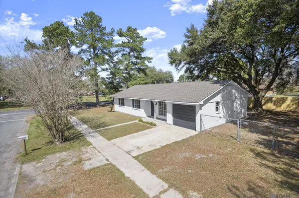 6912 Oak Park Dr, Baton Rouge, LA 70812