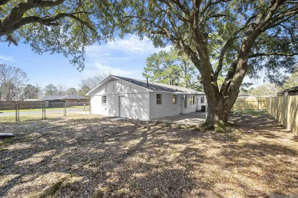 6912 Oak Park Dr, Baton Rouge, LA 70812