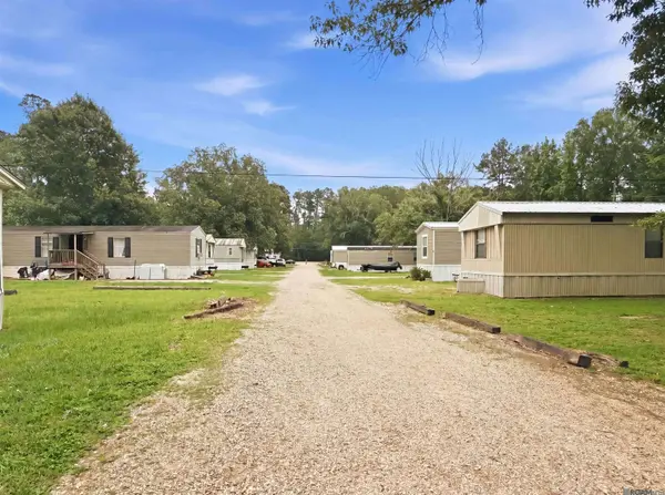 35081 N Corbin Rd, Walker, LA 70785