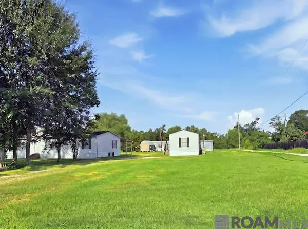 28105 Gaylord Rd, Walker, LA 70785