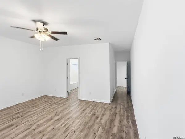 13565 Ball Park Rd, Walker, LA 70785