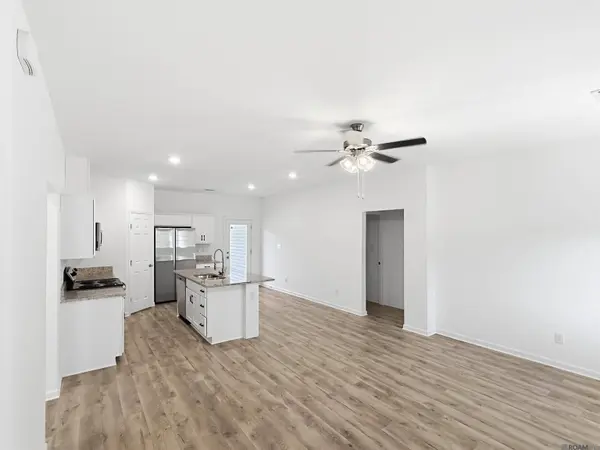 13565 Ball Park Rd, Walker, LA 70785