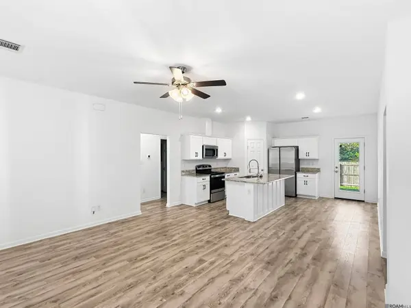 13565 Ball Park Rd, Walker, LA 70785