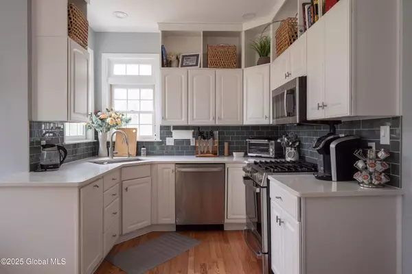 32 Sherwood Trail, Saratoga Springs, Outside, NY 12866