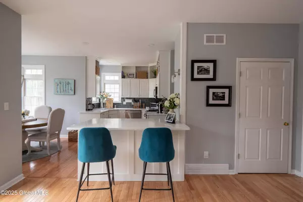 32 Sherwood Trail, Saratoga Springs, Outside, NY 12866