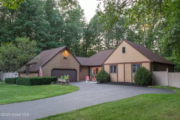 6 Melanie Drive, Wilton, NY 12866