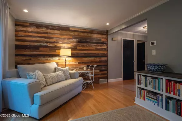 6 Melanie Drive, Wilton, NY 12866