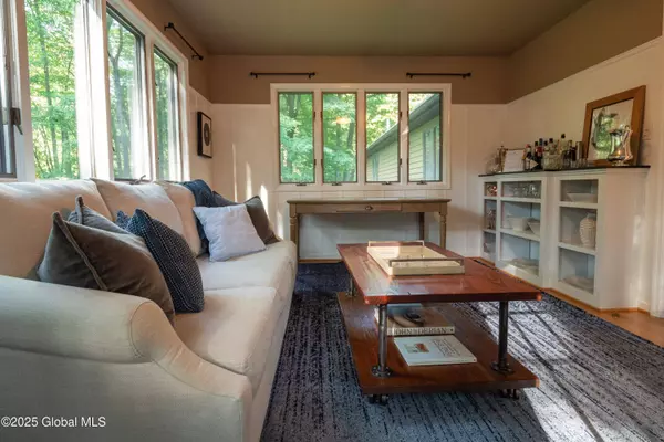 6 Melanie Drive, Wilton, NY 12866