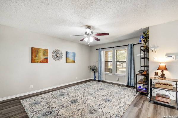 9202 VICTORY PASS DR, San Antonio, TX 78240