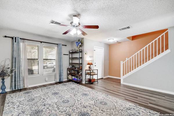 9202 VICTORY PASS DR, San Antonio, TX 78240