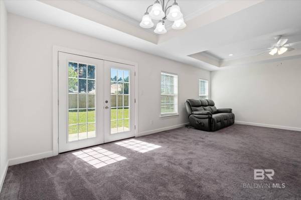 409 Oakleigh Circle, Foley, AL 36535