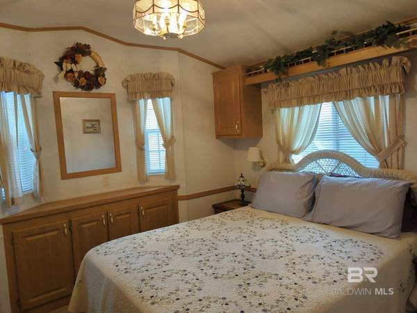 24711 Miflin Road #D8, Elberta, AL 36530