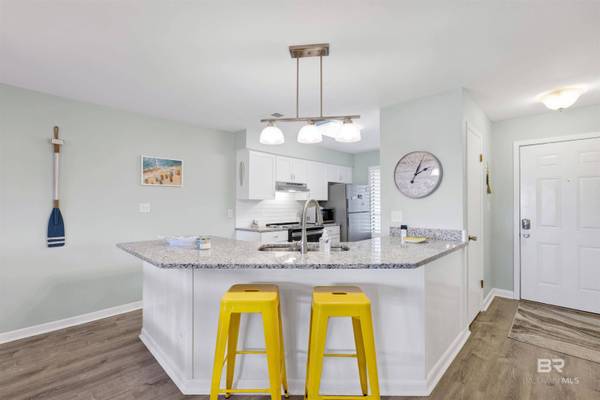 4723 PORT SIDE Lane #201, Gulf Shores, AL 36542