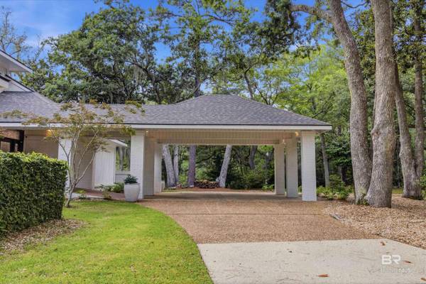 787 Bear Creek Court, Gulf Shores, AL 36542