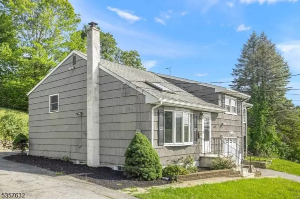 1 Washington Rd, Ogdensburg Boro, NJ 07439